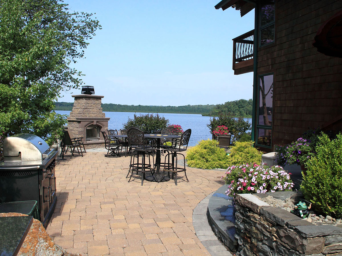 Side Back Yard Patio